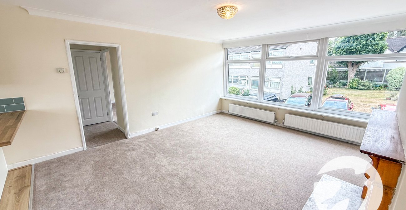 2 bedroom property for sale in Mottingham Lane | Robinson Jackson