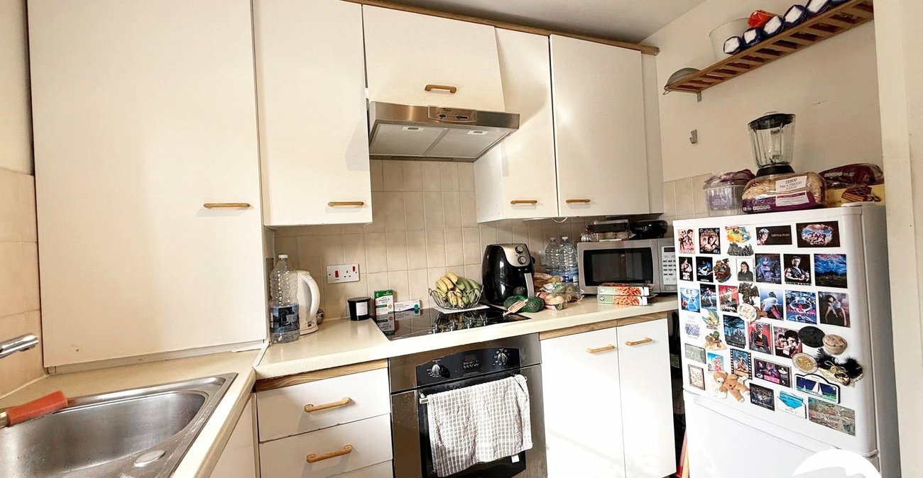 1 bedroom property for sale in London | Robinson Jackson
