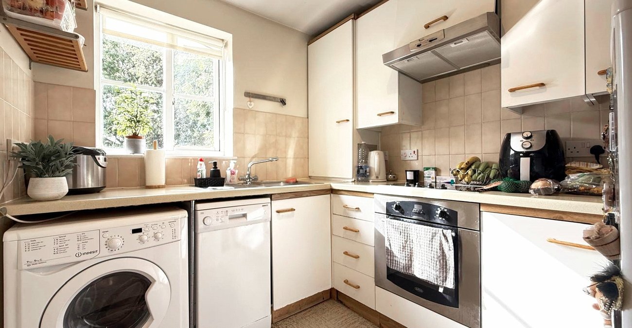 1 bedroom property for sale in London | Robinson Jackson