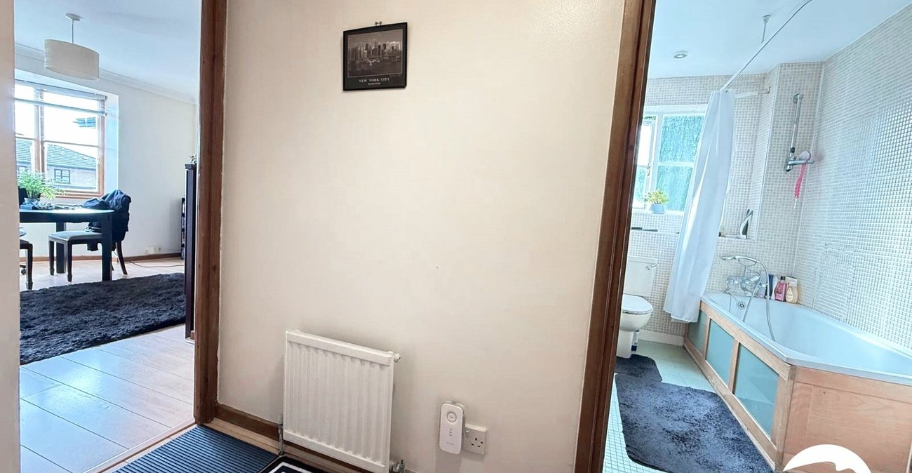 1 bedroom property for sale in London | Robinson Jackson