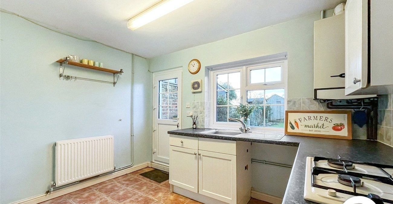 2 bedroom house for sale in Lynsted | Robinson Michael & Jackson