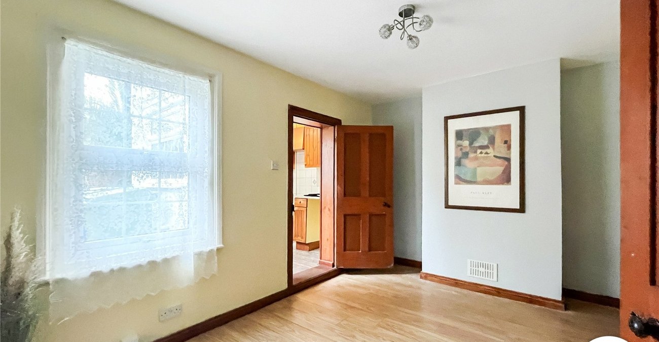 2 bedroom house for sale in Lynsted | Robinson Michael & Jackson