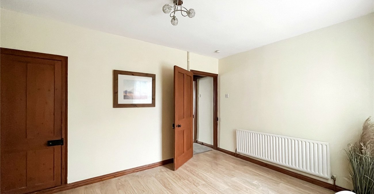 2 bedroom house for sale in Lynsted | Robinson Michael & Jackson