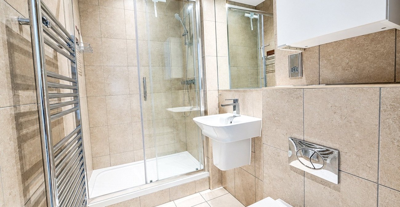 2 bedroom property for sale in Larkwood Avenue | Robinson Jackson