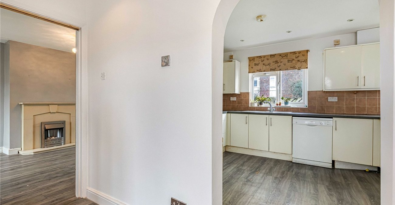 3 bedroom house for sale in Welling | Robinson Jackson