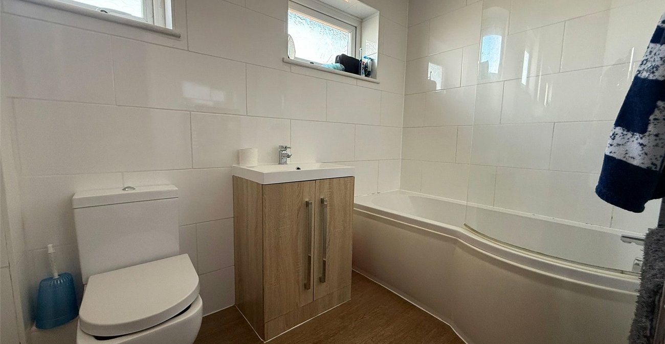 2 bedroom house for sale in Gravesend | Robinson Michael & Jackson