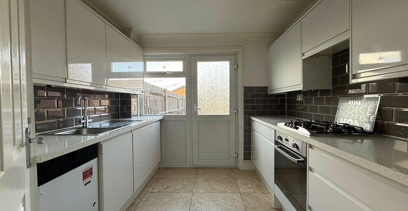 2 bedroom house for sale in Gravesend | Robinson Michael & Jackson