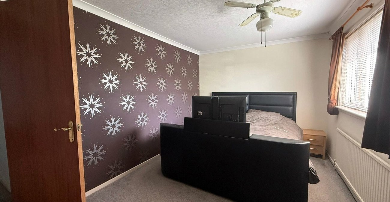 2 bedroom house for sale in Gravesend | Robinson Michael & Jackson