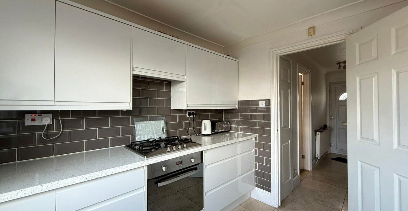 2 bedroom house for sale in Gravesend | Robinson Michael & Jackson