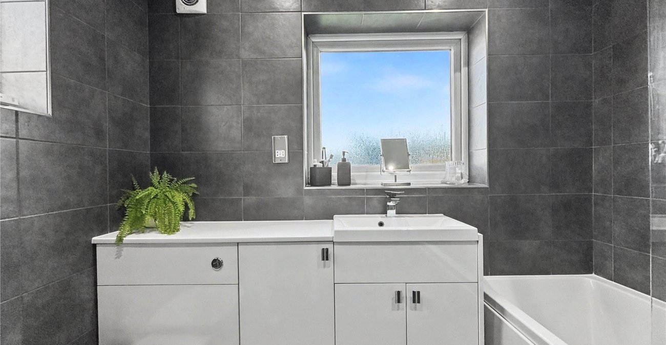 3 bedroom house for sale in Upchurch | Robinson Michael & Jackson