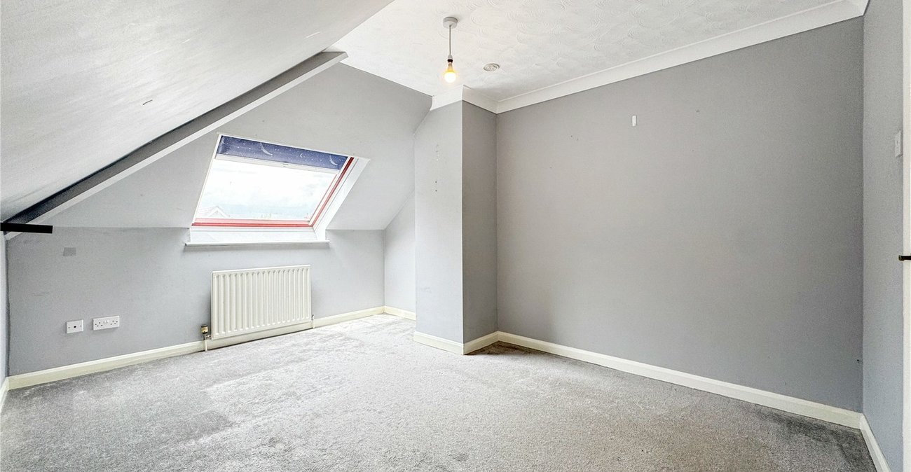 4 bedroom bungalow for sale in Upchurch | Robinson Michael & Jackson