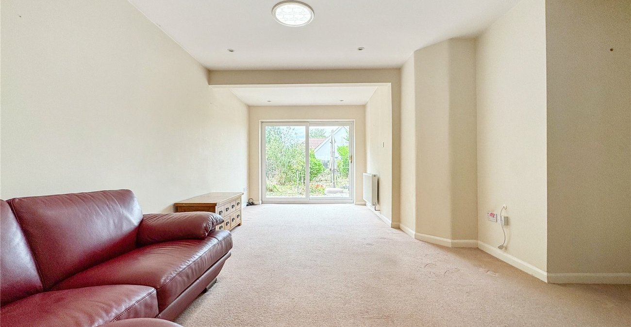 4 bedroom bungalow for sale in Upchurch | Robinson Michael & Jackson