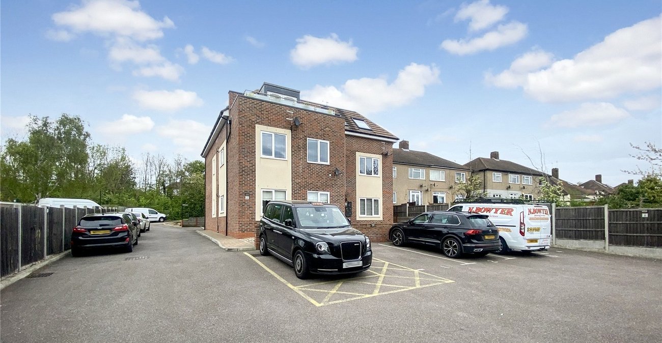 2 bedroom property for sale in Sidcup | Robinson Jackson