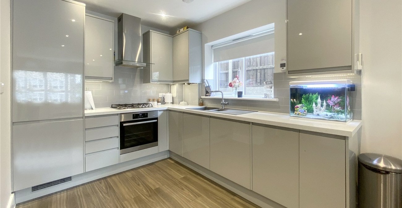 2 bedroom property for sale in Sidcup | Robinson Jackson