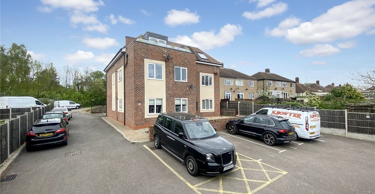 2 bedroom property for sale in Sidcup | Robinson Jackson