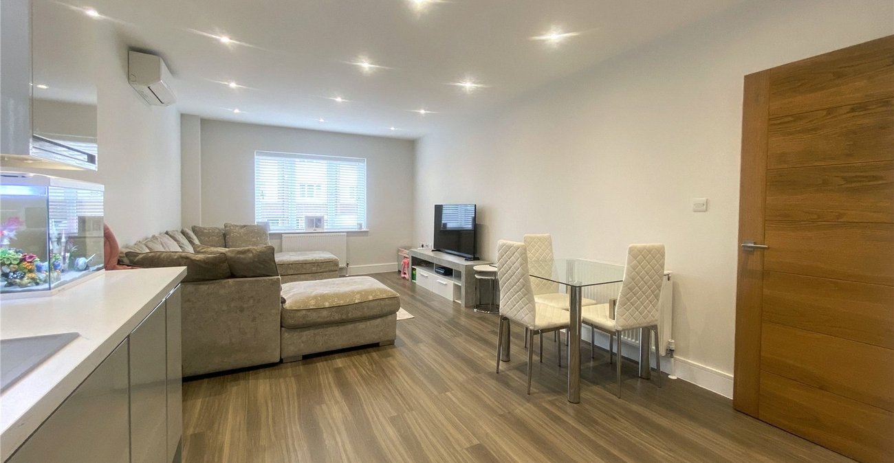 2 bedroom property for sale in Sidcup | Robinson Jackson
