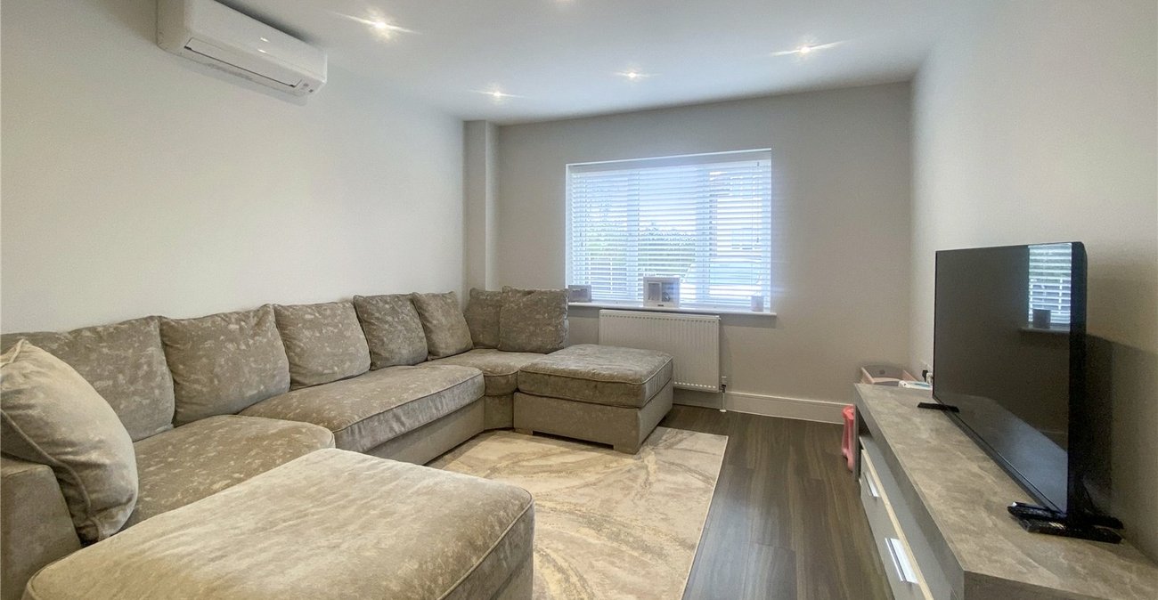2 bedroom property for sale in Sidcup | Robinson Jackson