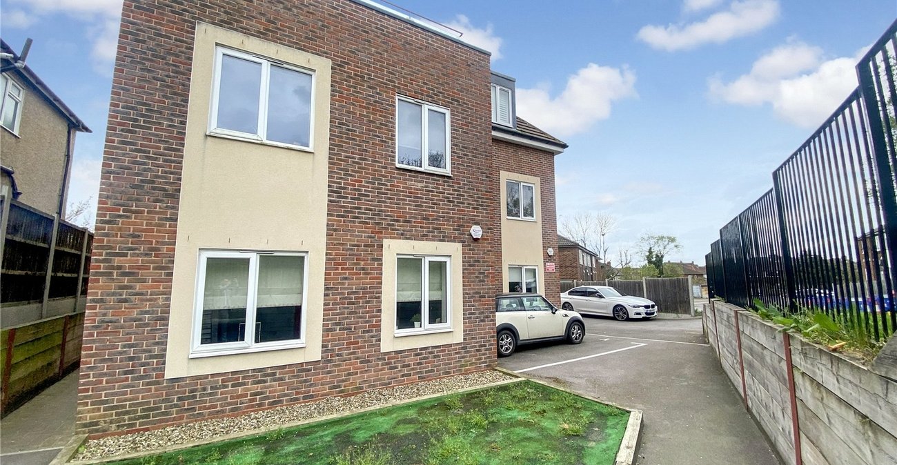 2 bedroom property for sale in Sidcup | Robinson Jackson