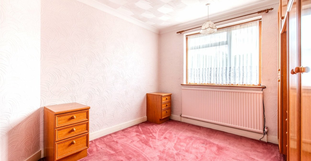 3 bedroom house for sale in Chalk | Robinson Michael & Jackson