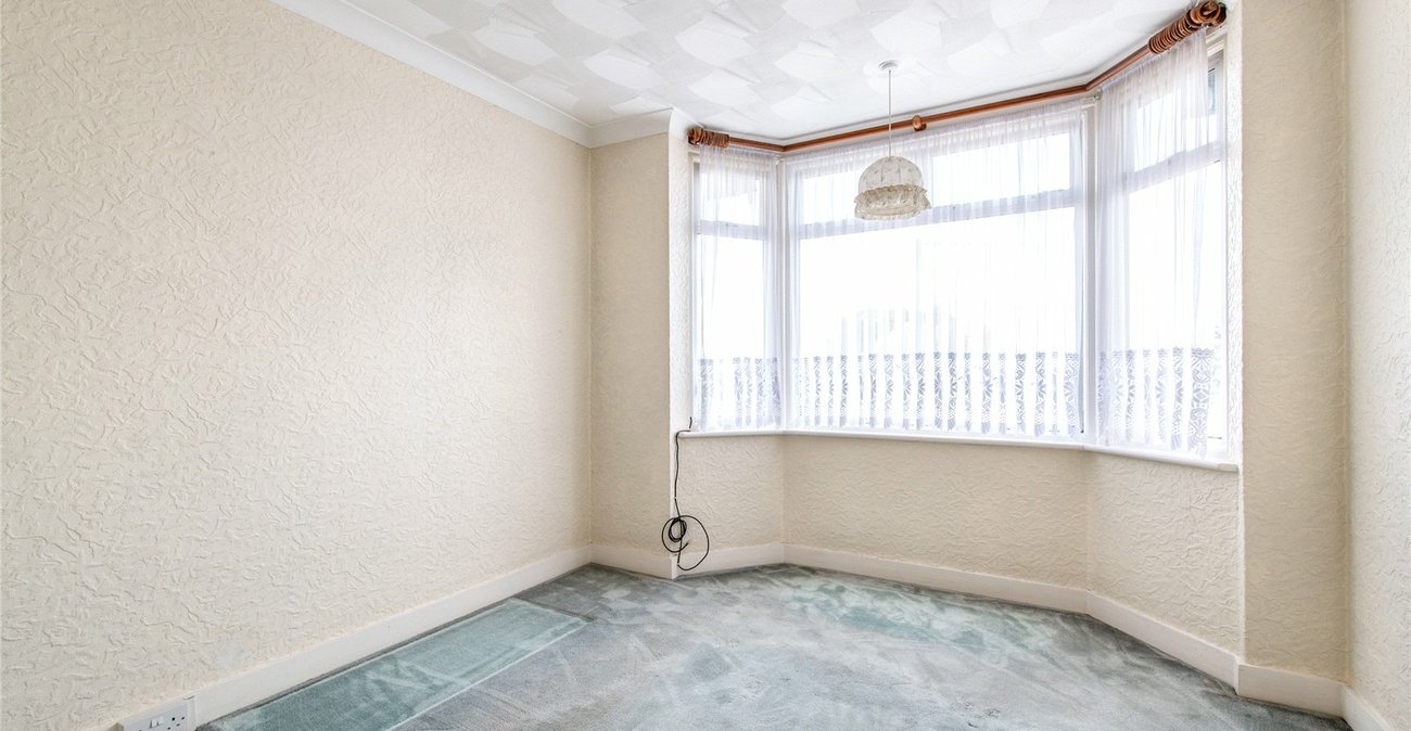 3 bedroom house for sale in Chalk | Robinson Michael & Jackson