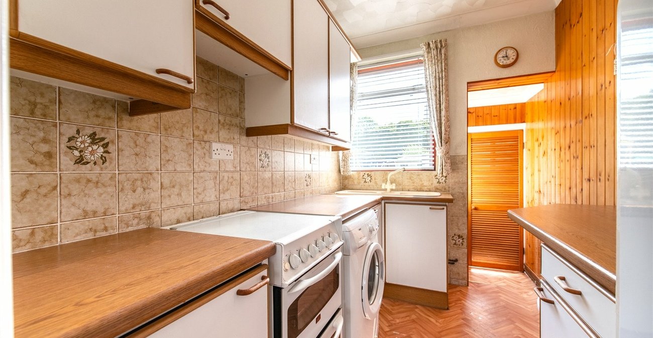 3 bedroom house for sale in Chalk | Robinson Michael & Jackson