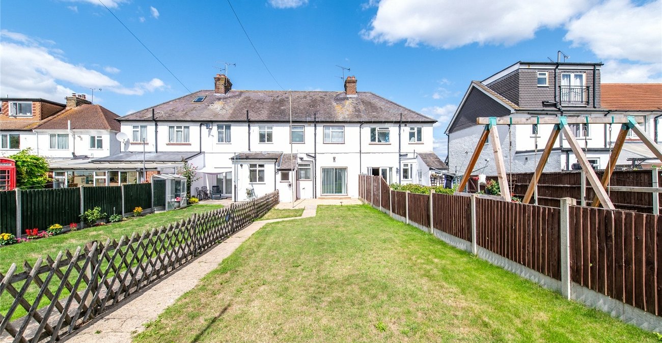 3 bedroom house for sale in Chalk | Robinson Michael & Jackson