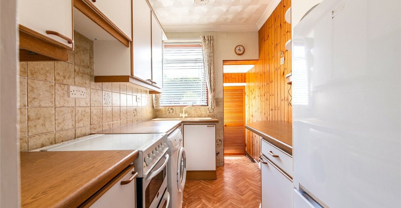 3 bedroom house for sale in Chalk | Robinson Michael & Jackson