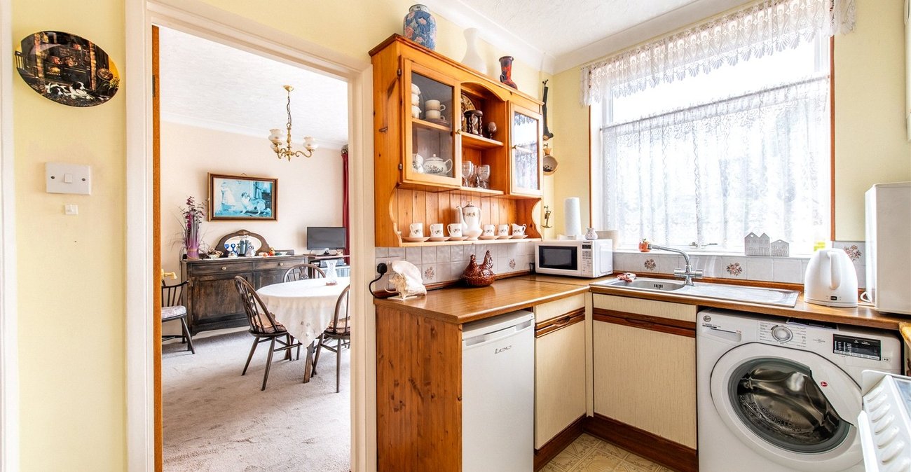 3 bedroom house for sale in Chalk | Robinson Michael & Jackson