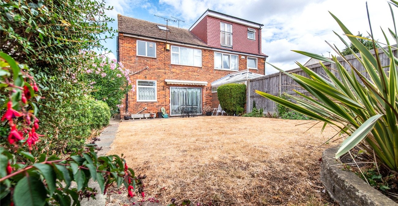 3 bedroom house for sale in Chalk | Robinson Michael & Jackson
