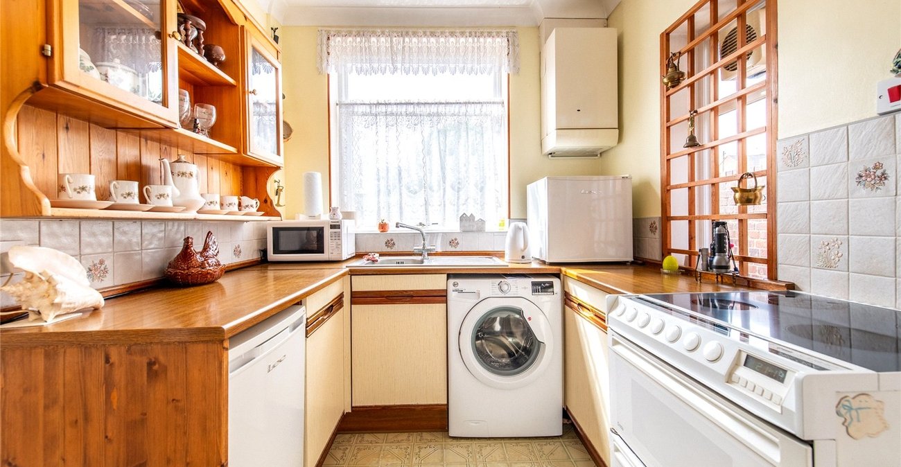 3 bedroom house for sale in Chalk | Robinson Michael & Jackson