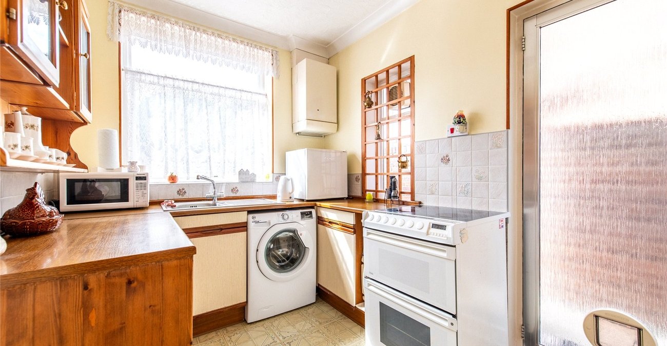 3 bedroom house for sale in Chalk | Robinson Michael & Jackson