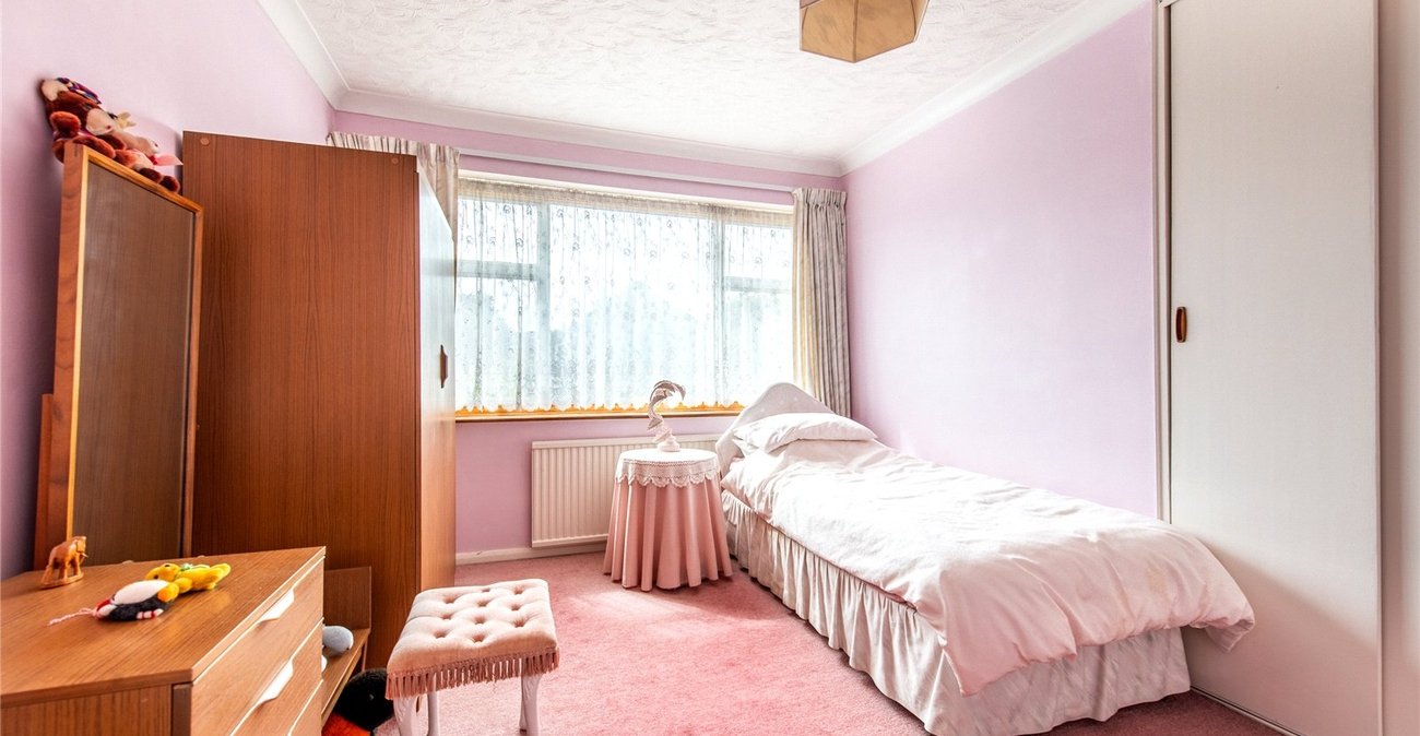 3 bedroom house for sale in Chalk | Robinson Michael & Jackson