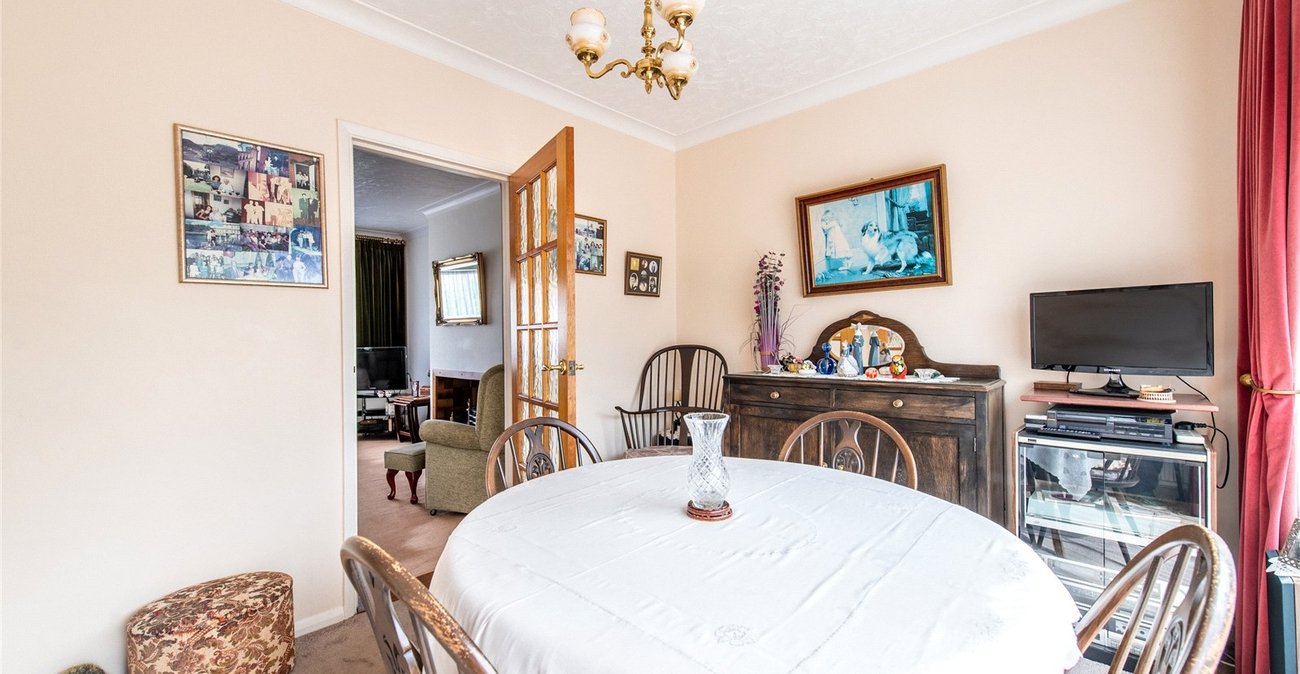 3 bedroom house for sale in Chalk | Robinson Michael & Jackson