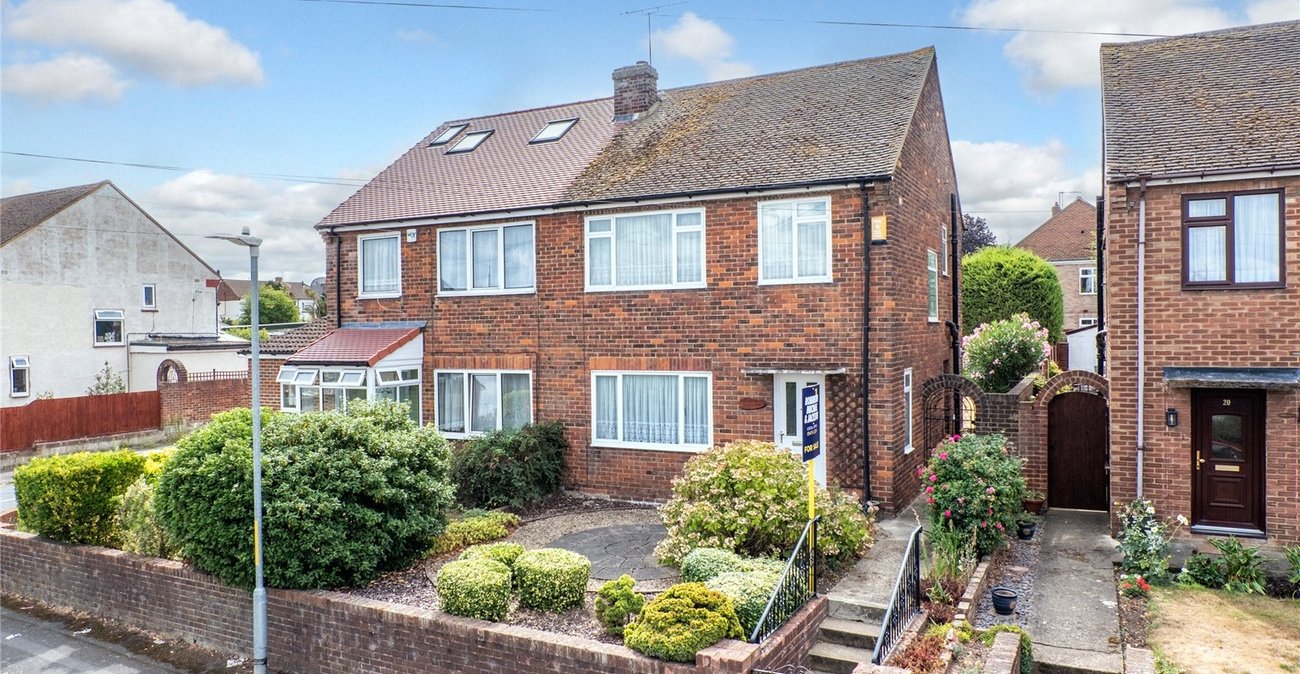 3 bedroom house for sale in Chalk | Robinson Michael & Jackson