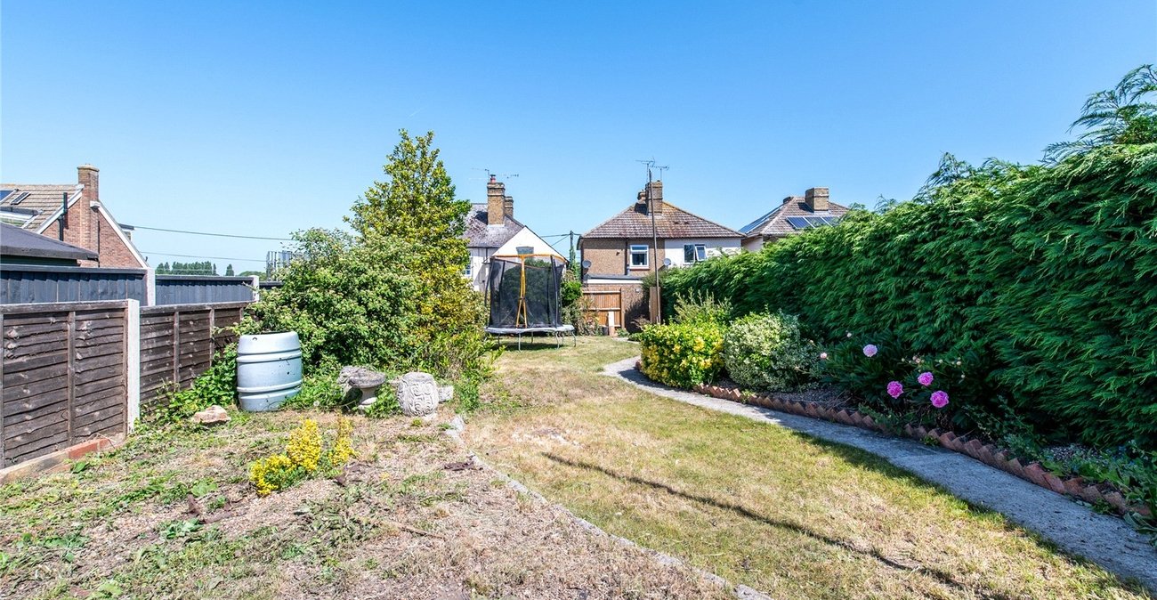 2 bedroom house for sale in Lower Higham | Robinson Michael & Jackson