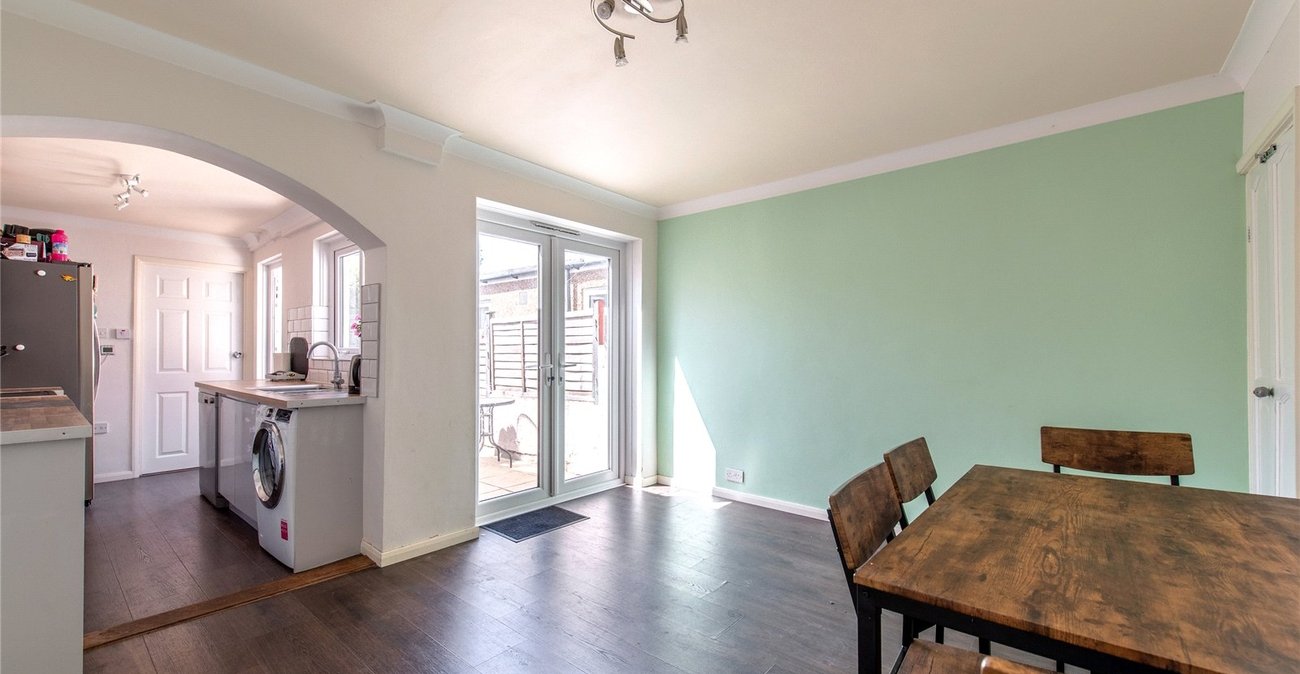 2 bedroom house for sale in Lower Higham | Robinson Michael & Jackson
