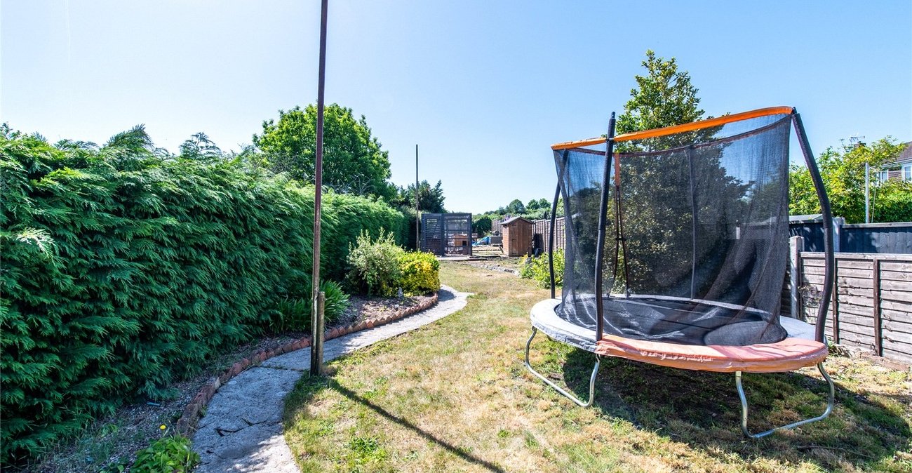 2 bedroom house for sale in Lower Higham | Robinson Michael & Jackson