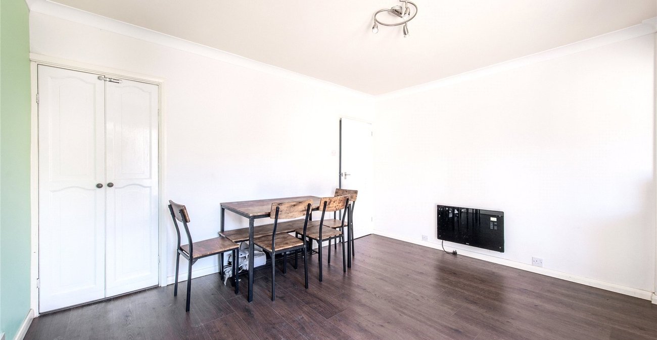 2 bedroom house for sale in Lower Higham | Robinson Michael & Jackson
