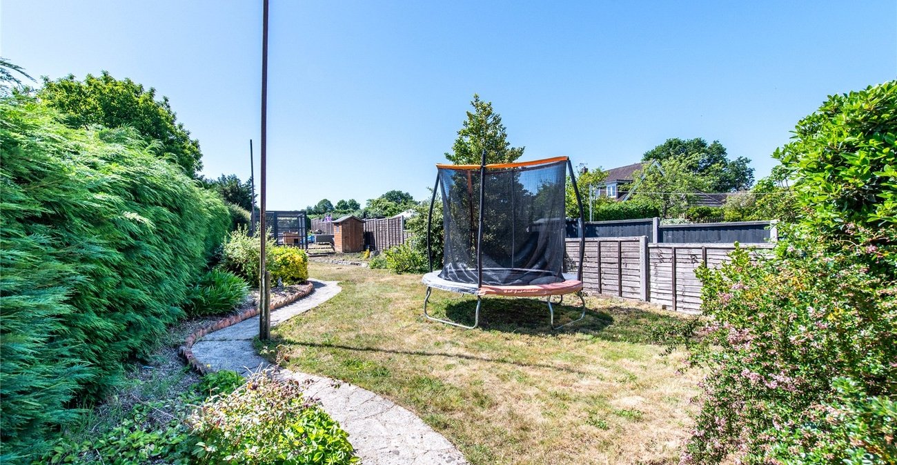 2 bedroom house for sale in Lower Higham | Robinson Michael & Jackson