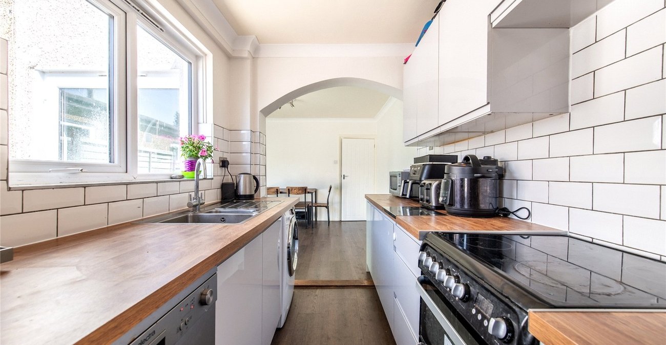 2 bedroom house for sale in Lower Higham | Robinson Michael & Jackson