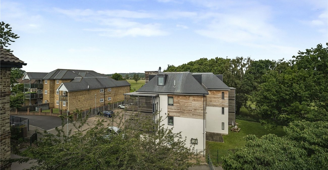 2 bedroom property for sale in Welling | Robinson Jackson