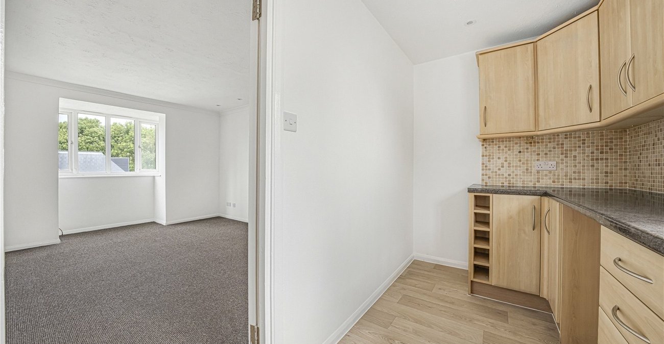 2 bedroom property for sale in Welling | Robinson Jackson