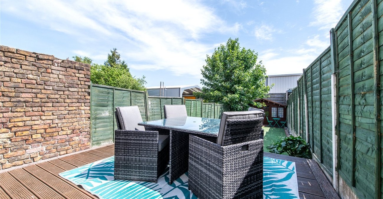 2 bedroom house for sale in Sittingbourne | Robinson Michael & Jackson