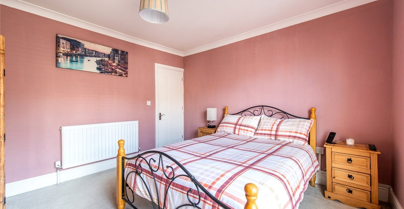 2 bedroom house for sale in Sittingbourne | Robinson Michael & Jackson