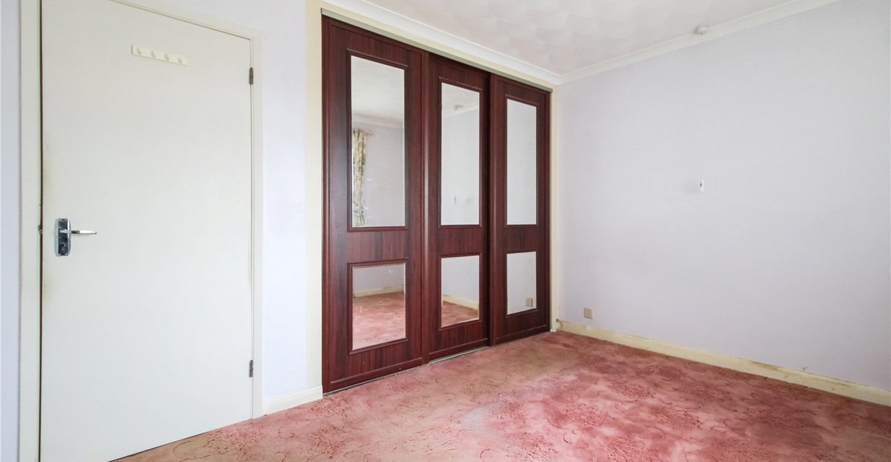 2 bedroom bungalow for sale in Rainham | Robinson Michael & Jackson