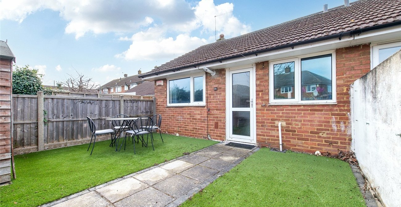 1 bedroom bungalow for sale in Gravesend | Robinson Michael & Jackson