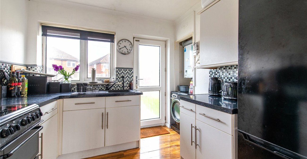 1 bedroom bungalow for sale in Gravesend | Robinson Michael & Jackson