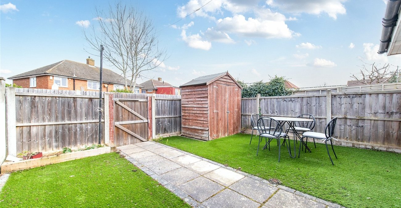 1 bedroom bungalow for sale in Gravesend | Robinson Michael & Jackson