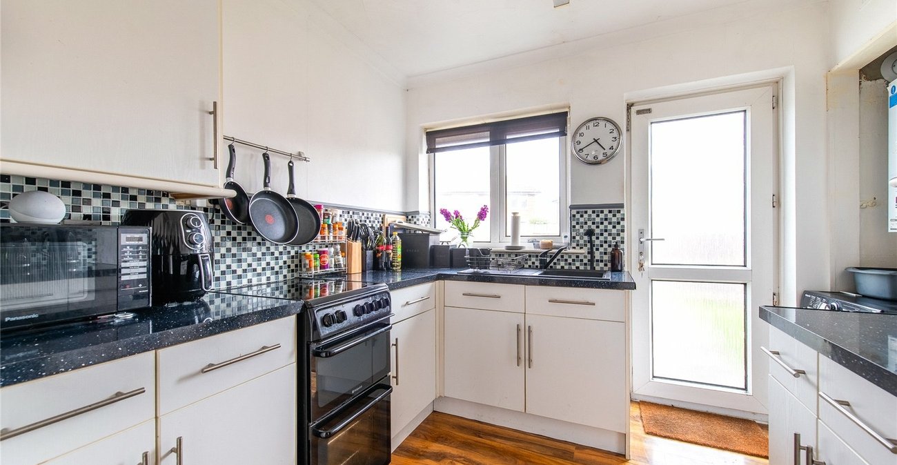 1 bedroom bungalow for sale in Gravesend | Robinson Michael & Jackson