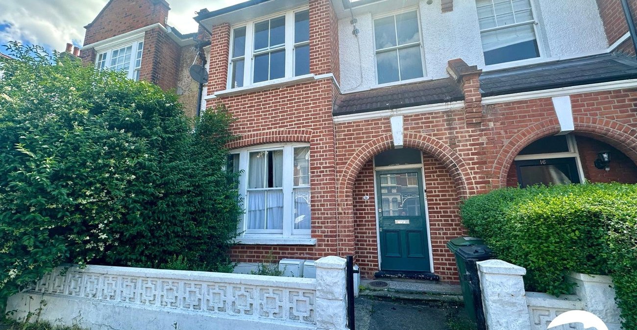2 bedroom property for sale in Brockley | Robinson Jackson